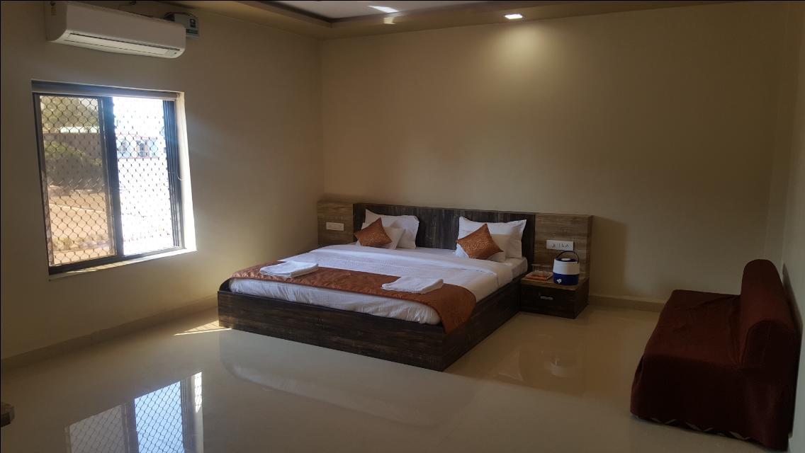 Hotel Shehnai Garden Khurai Dış mekan fotoğraf
